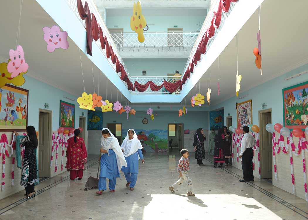 CHS Overview - Campusdecoration - City High School